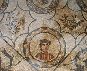 Détail du sol de la basilique paléochrétienne d